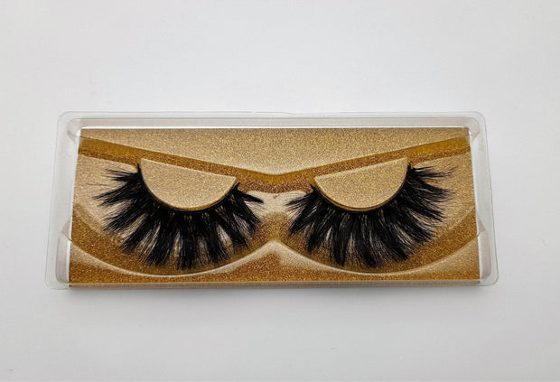 Gift Lashes - GirlieBoo 